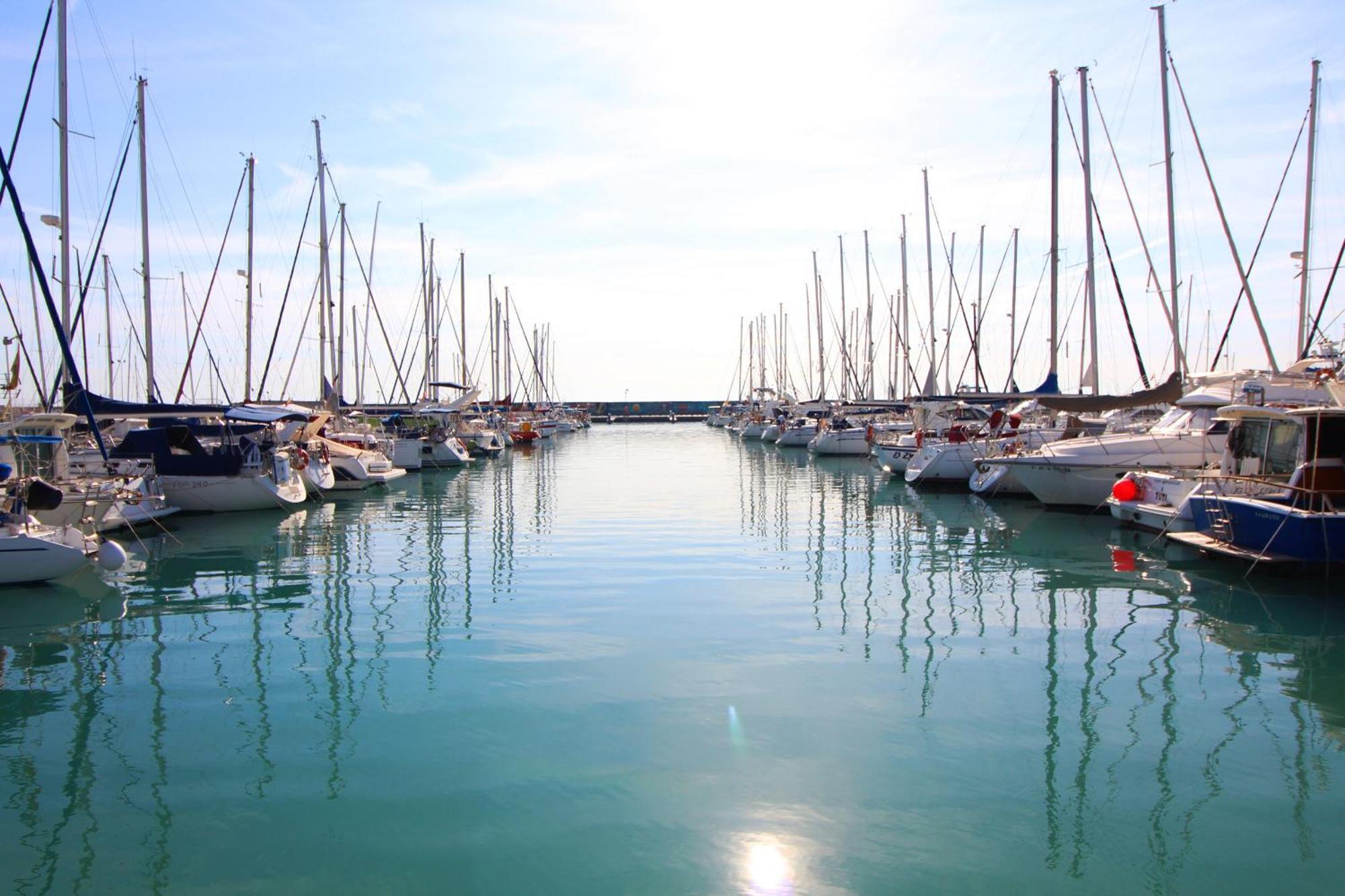 Global Properties, Apartamento Con Terraza Y Vistas Al Mar Y A La Montana Canet d'En Berenguer Luaran gambar